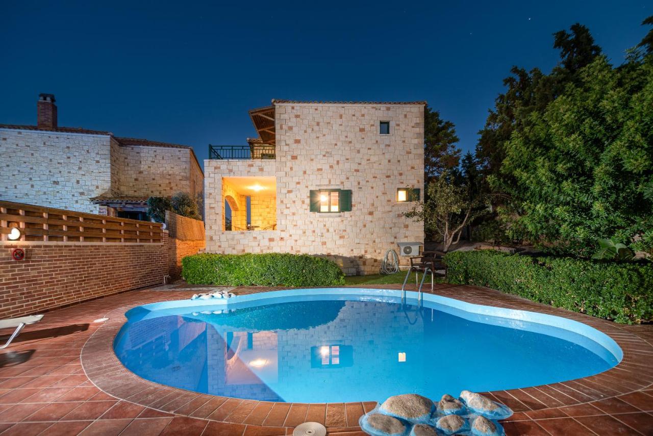 Neriides Villa